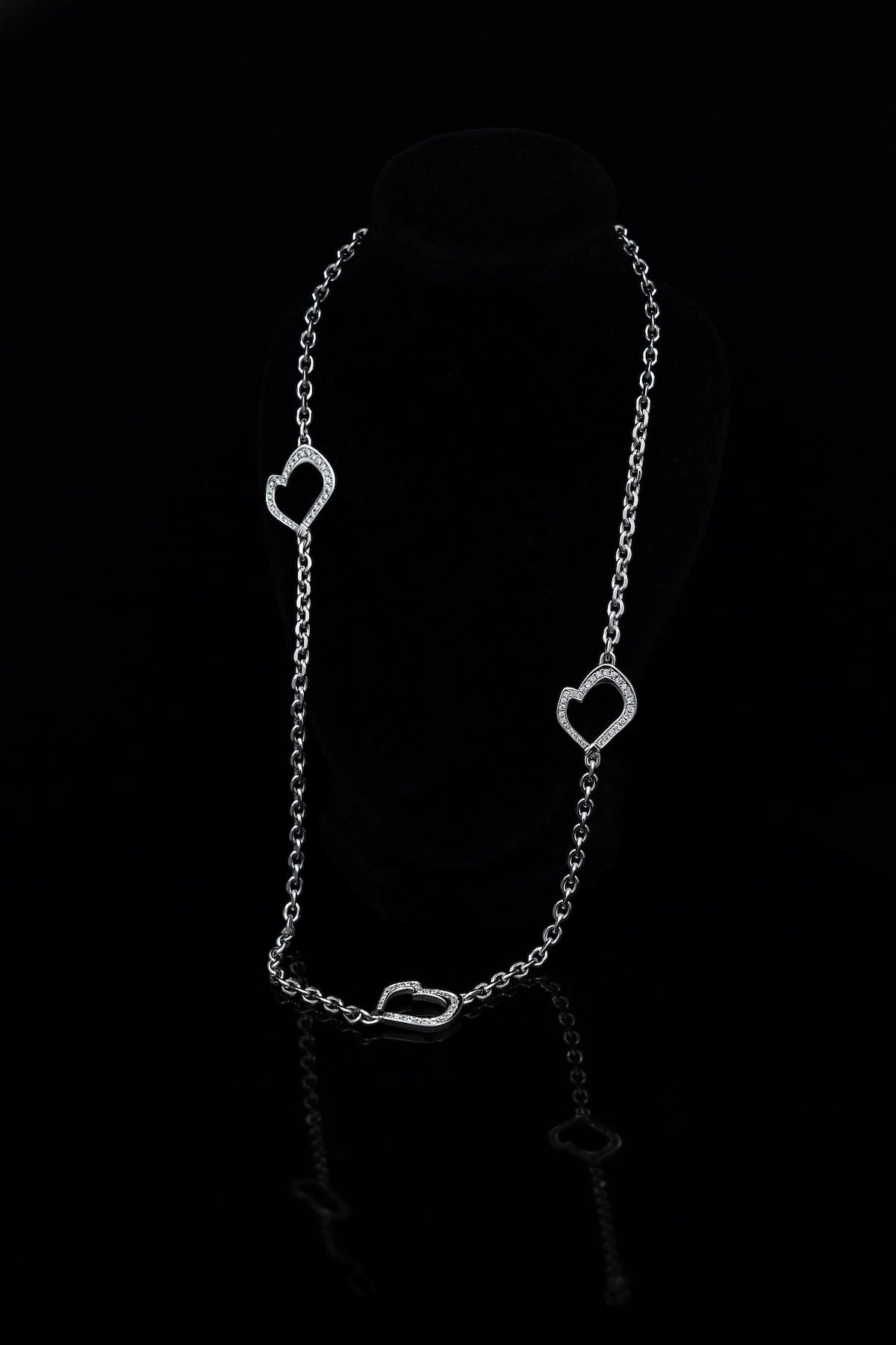 TRI HEART CHAIN LONG